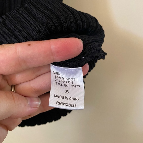 MIOU MOUSE BLACK RIBBED KNITTED SLEEVELESS VISCOSE TOP - Picture 6 of 6